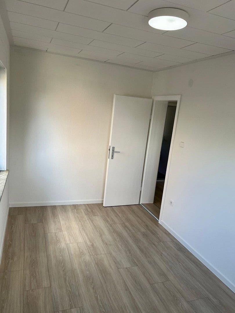 house for sale, 180 m², Hirschberger Str. 6, Wolfsburg, Lower Saxony house for sale, 180 m², Hirschberger Str. 6, Wolfsburg, Lower Saxony