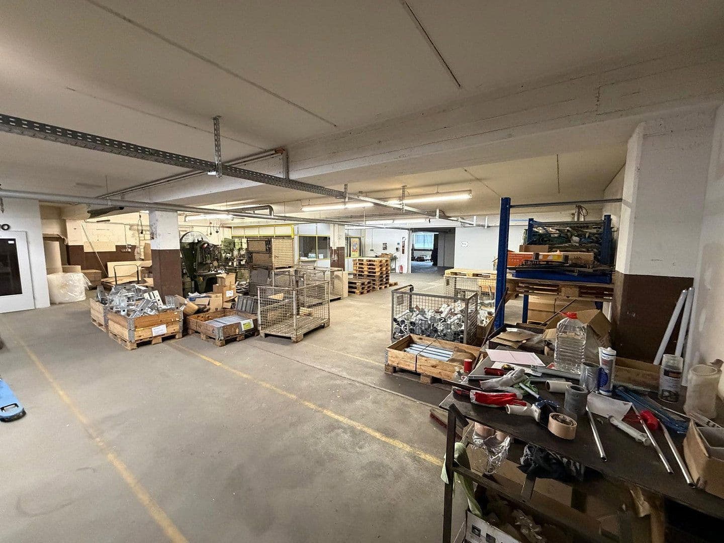 non-residential property to rent, 1,400 m², Dieselstraße 4, Arnsberg, North Rhine-Westphalia non-residential property to rent, 1,400 m², Dieselstraße 4, Arnsberg, North Rhine-Westphalia