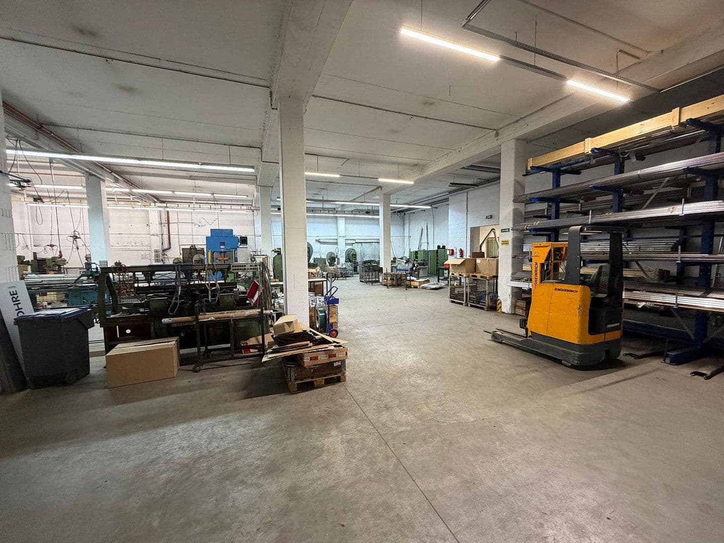 non-residential property to rent, 1,400 m², Dieselstraße 4, Arnsberg, North Rhine-Westphalia non-residential property to rent, 1,400 m², Dieselstraße 4, Arnsberg, North Rhine-Westphalia