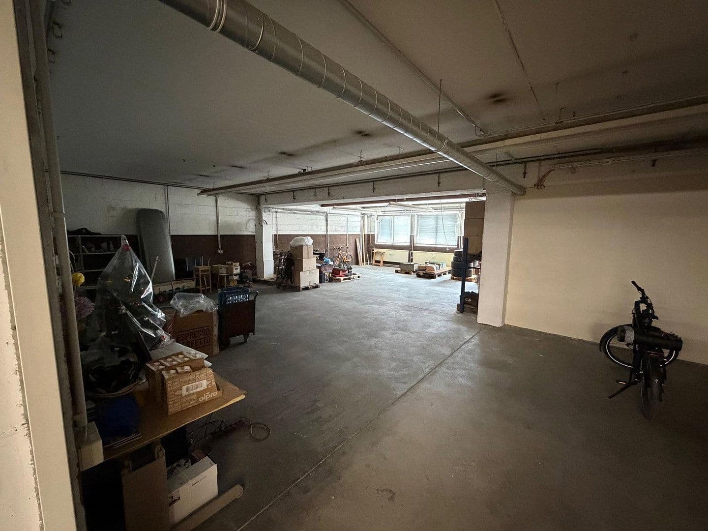 non-residential property to rent, 1,400 m², Dieselstraße 4, Arnsberg, North Rhine-Westphalia non-residential property to rent, 1,400 m², Dieselstraße 4, Arnsberg, North Rhine-Westphalia