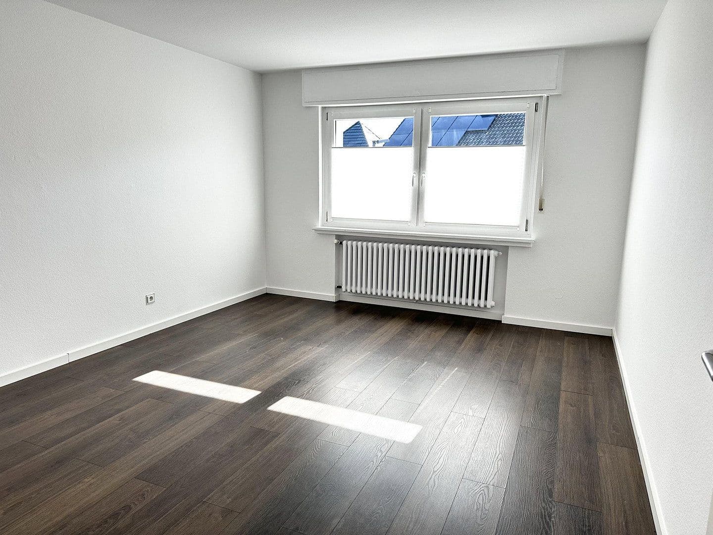 house for sale, 209 m², Theodor Heuss Allee 50, Hennef (Sieg), North Rhine-Westphalia house for sale, 209 m², Theodor Heuss Allee 50, Hennef (Sieg), North Rhine-Westphalia