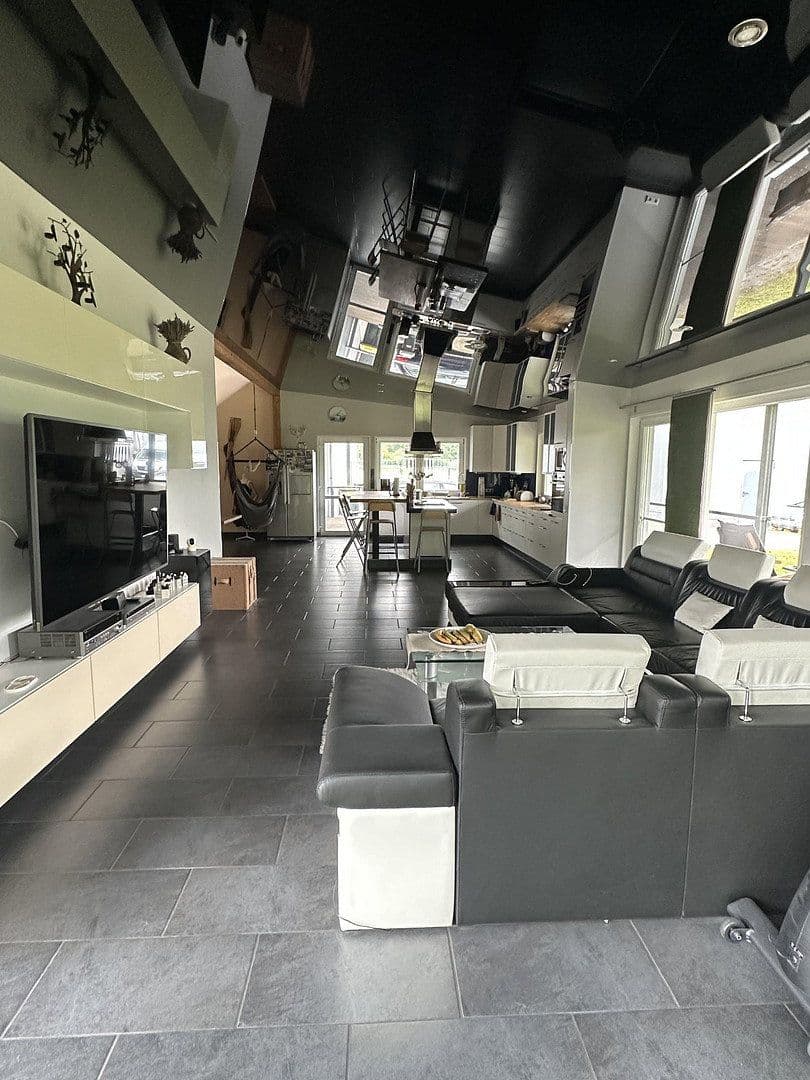 non-residential property for sale, 3,125 m², Hude (Oldenburg), Lower Saxony non-residential property for sale, 3,125 m², Hude (Oldenburg), Lower Saxony