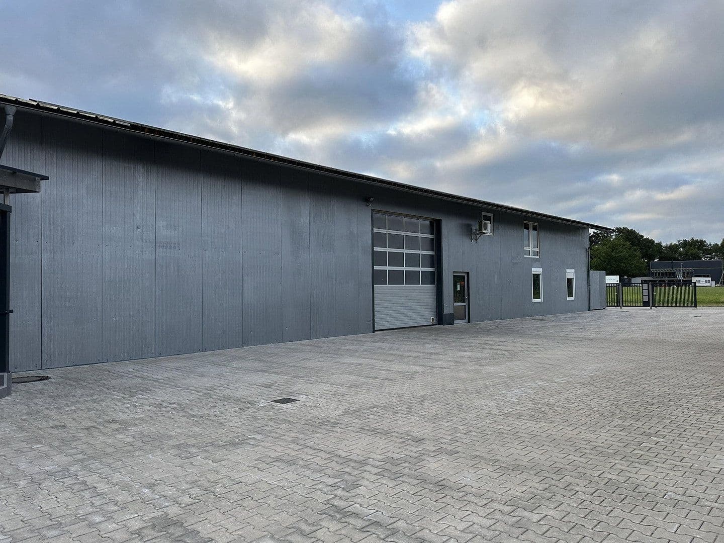 non-residential property for sale, 3,125 m², Hude (Oldenburg), Lower Saxony non-residential property for sale, 3,125 m², Hude (Oldenburg), Lower Saxony
