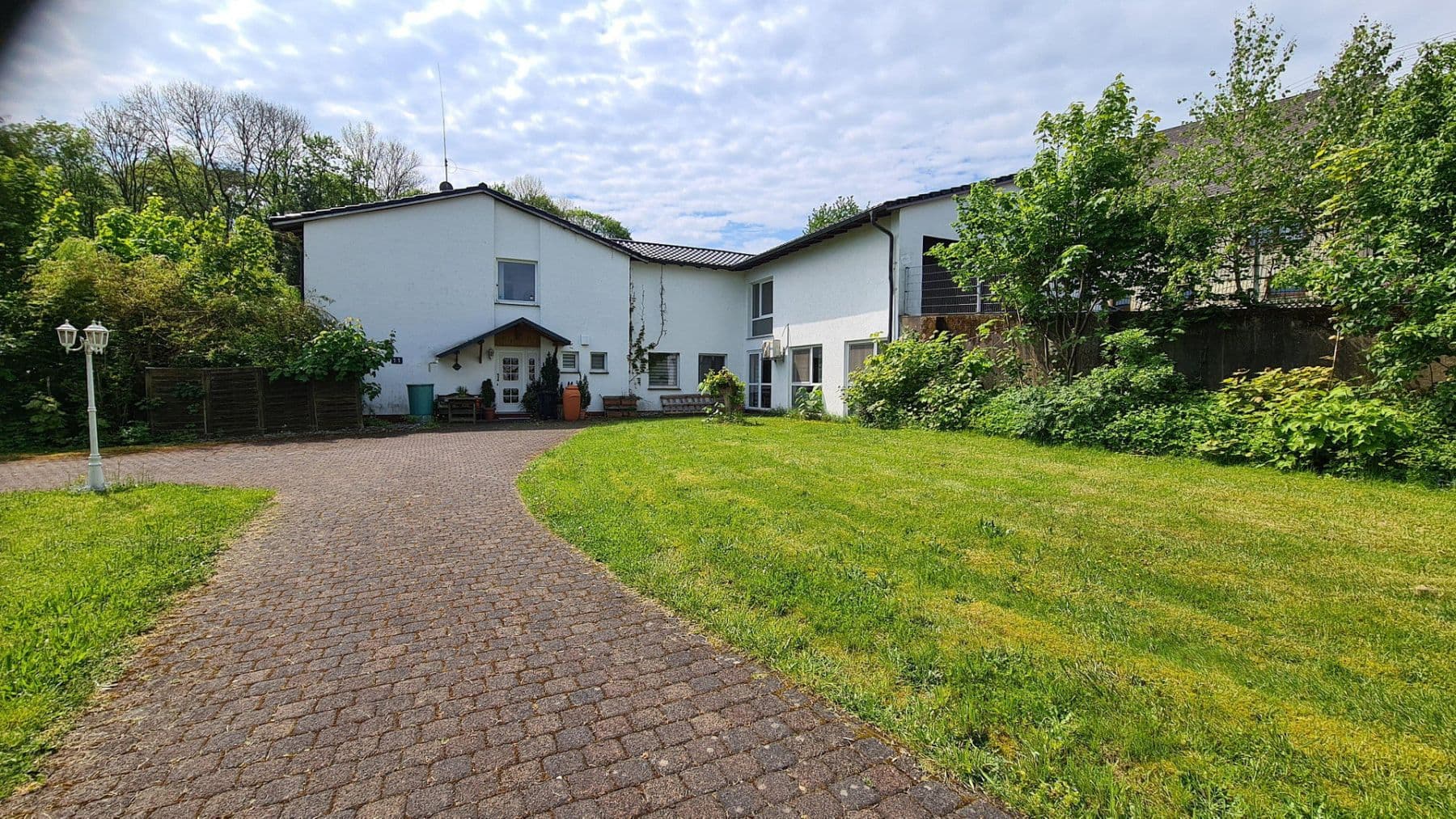house for sale, 450 m², Weitefeld, Rhineland-Palatinate house for sale, 450 m², Weitefeld, Rhineland-Palatinate