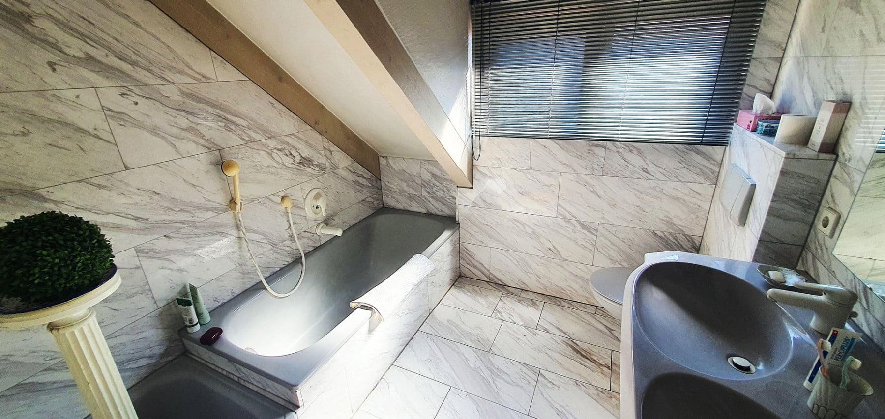 2 bedroom with open-plan kitchen flat for sale, 117 m², Stuttgart, Baden-Württemberg 2 bedroom with open-plan kitchen flat for sale, 117 m², Stuttgart, Baden-Württemberg