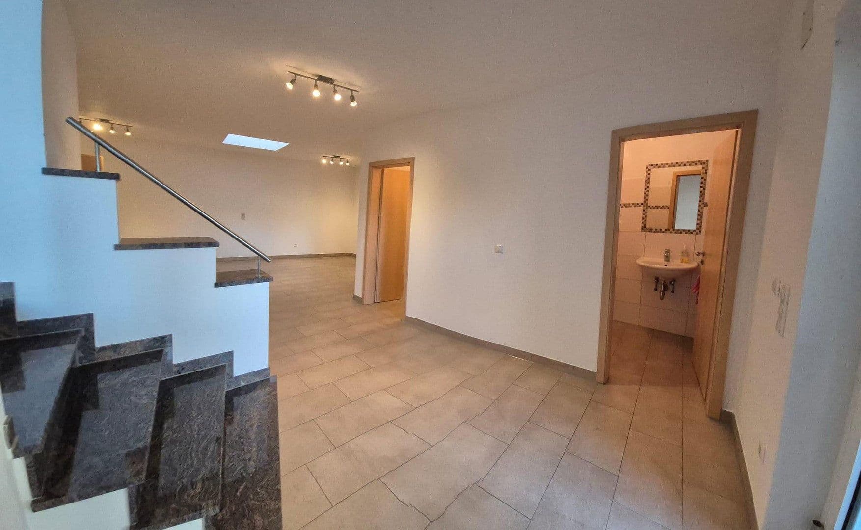 office to rent, 150 m², Schwindegg, Bavaria office to rent, 150 m², Schwindegg, Bavaria