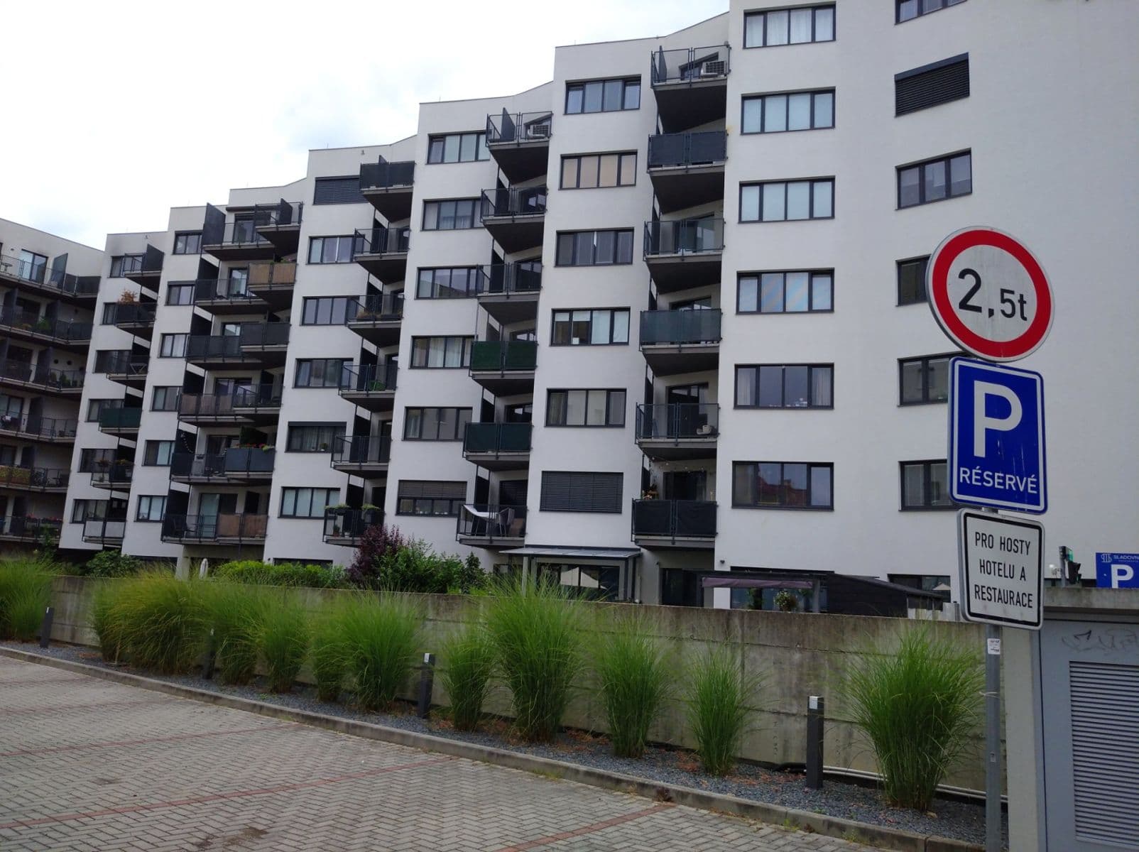 1 bedroom with open-plan kitchen flat to rent, 43 m², Eduarda Hamburgera, Olomouc, Olomoucký Region 1 bedroom with open-plan kitchen flat to rent, 43 m², Eduarda Hamburgera, Olomouc, Olomoucký Region