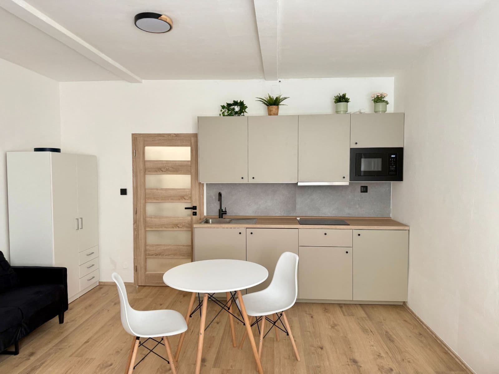 Studio flat to rent, 31 m², Petra Rezka, Prague, Prague Studio flat to rent, 31 m², Petra Rezka, Prague, Prague