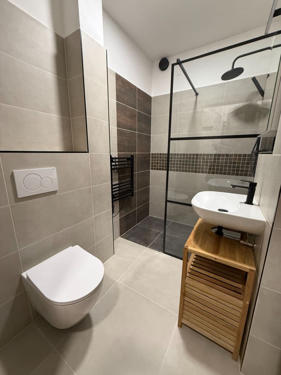 Studio flat to rent, 31 m², Petra Rezka, Prague, Prague Studio flat to rent, 31 m², Petra Rezka, Prague, Prague