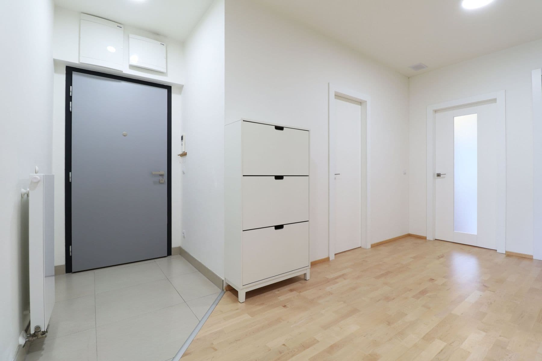 3 bedroom with open-plan kitchen flat to rent, 123 m², Nikoly Tesly, Prague, Prague 3 bedroom with open-plan kitchen flat to rent, 123 m², Nikoly Tesly, Prague, Prague