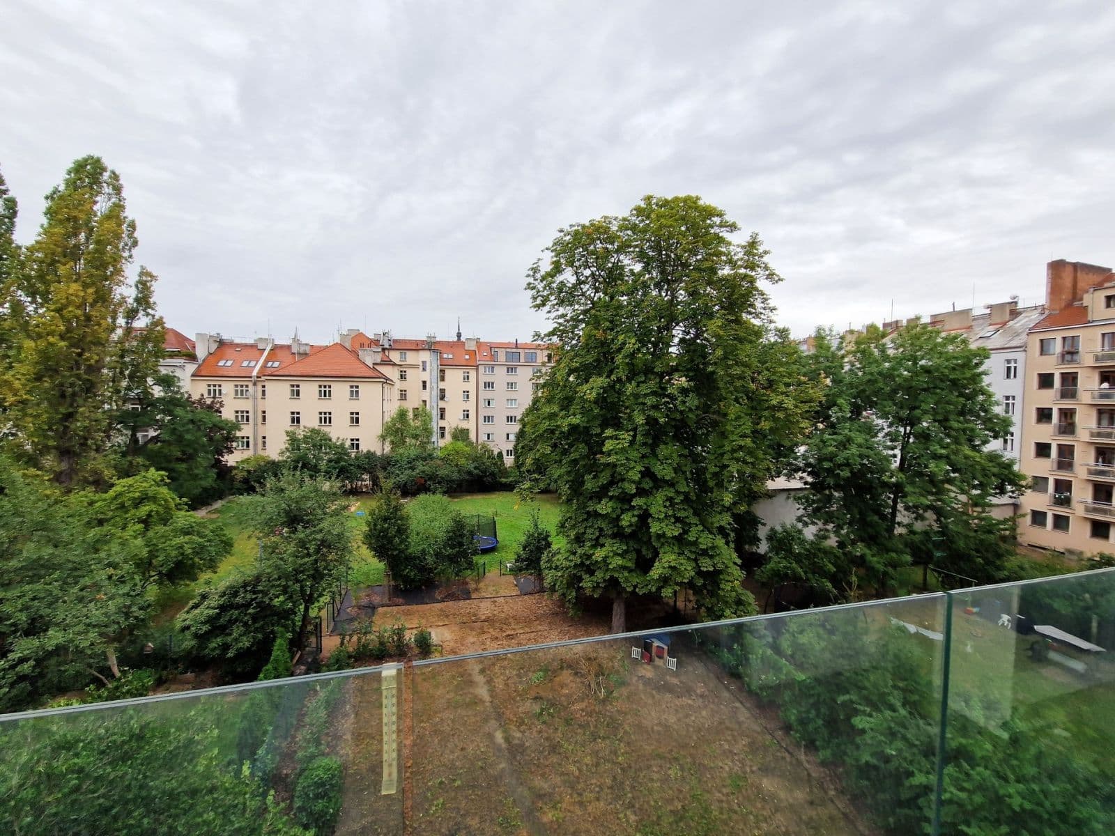 3 bedroom with open-plan kitchen flat to rent, 123 m², Nikoly Tesly, Prague, Prague 3 bedroom with open-plan kitchen flat to rent, 123 m², Nikoly Tesly, Prague, Prague