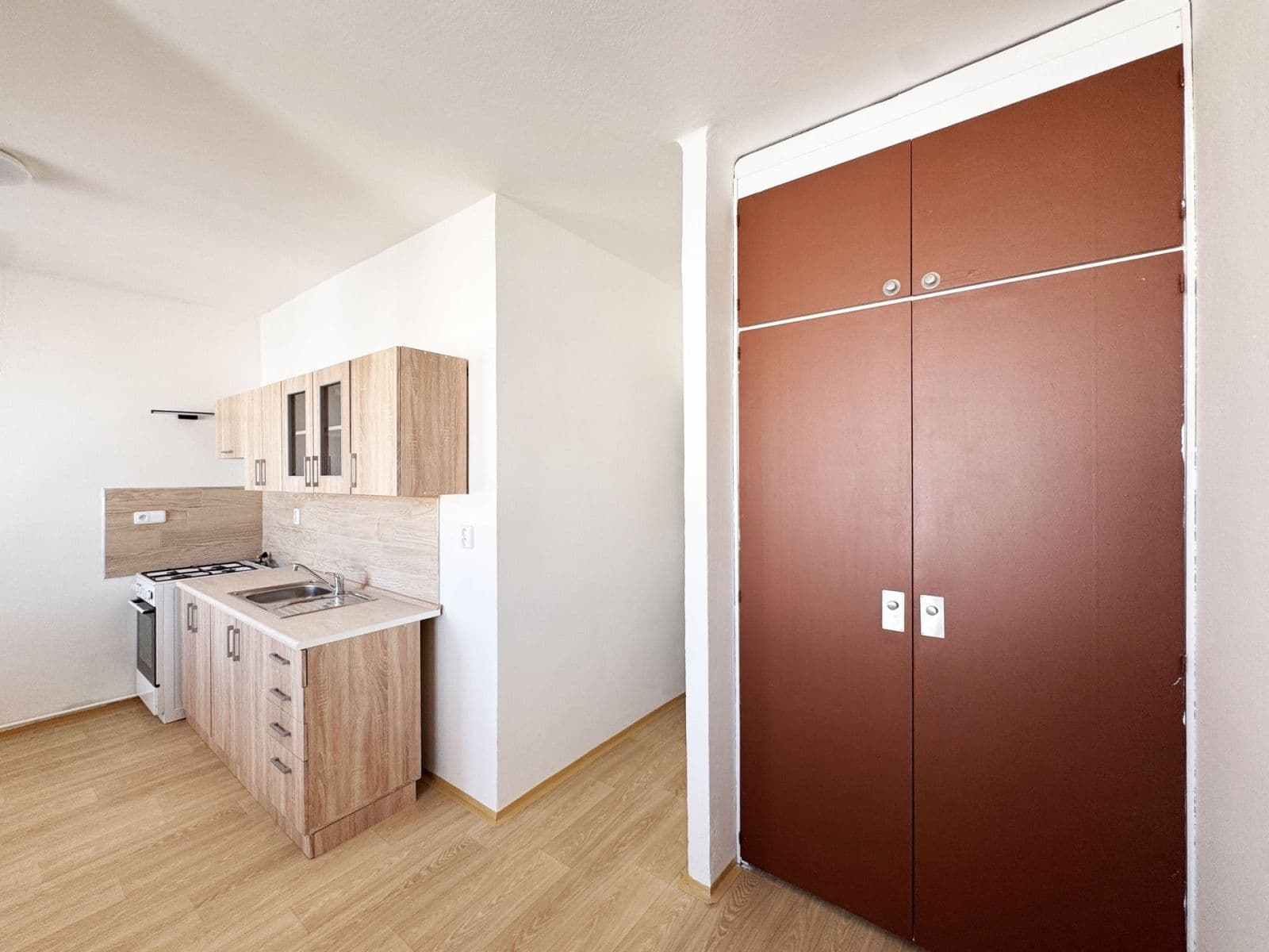 3 bedroom with open-plan kitchen flat to rent, 92 m², Anýžova, Hořovice, Středočeský Region 3 bedroom with open-plan kitchen flat to rent, 92 m², Anýžova, Hořovice, Středočeský Region