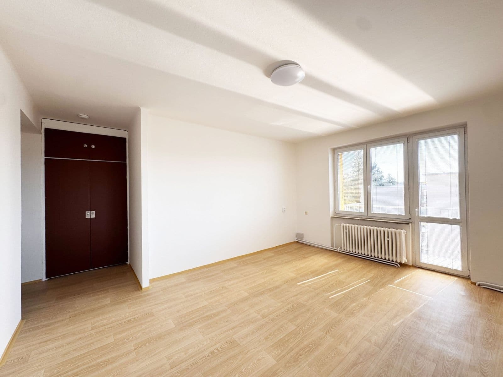 3 bedroom with open-plan kitchen flat to rent, 92 m², Anýžova, Hořovice, Středočeský Region 3 bedroom with open-plan kitchen flat to rent, 92 m², Anýžova, Hořovice, Středočeský Region