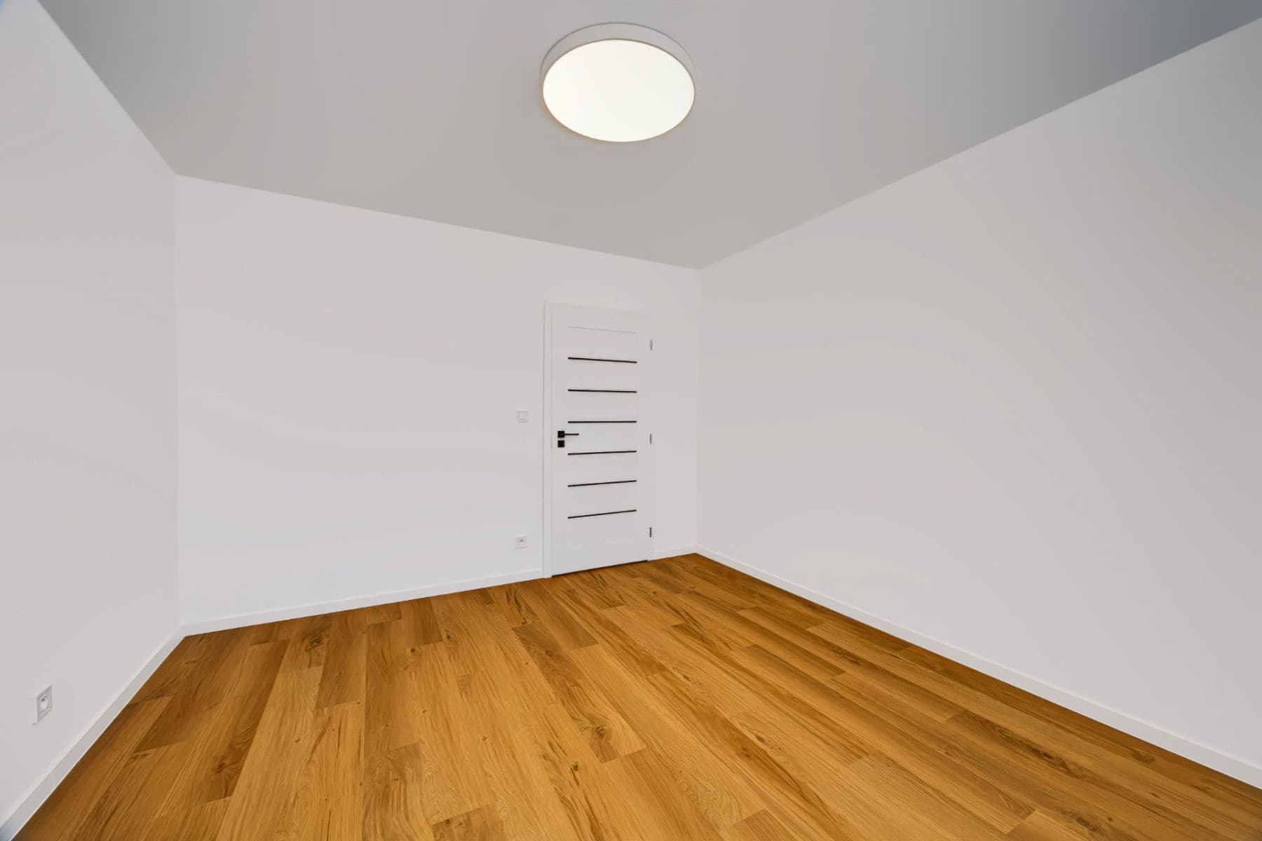 3 bedroom with open-plan kitchen flat for sale, 71 m², Hekrova, Prague, Prague 3 bedroom with open-plan kitchen flat for sale, 71 m², Hekrova, Prague, Prague