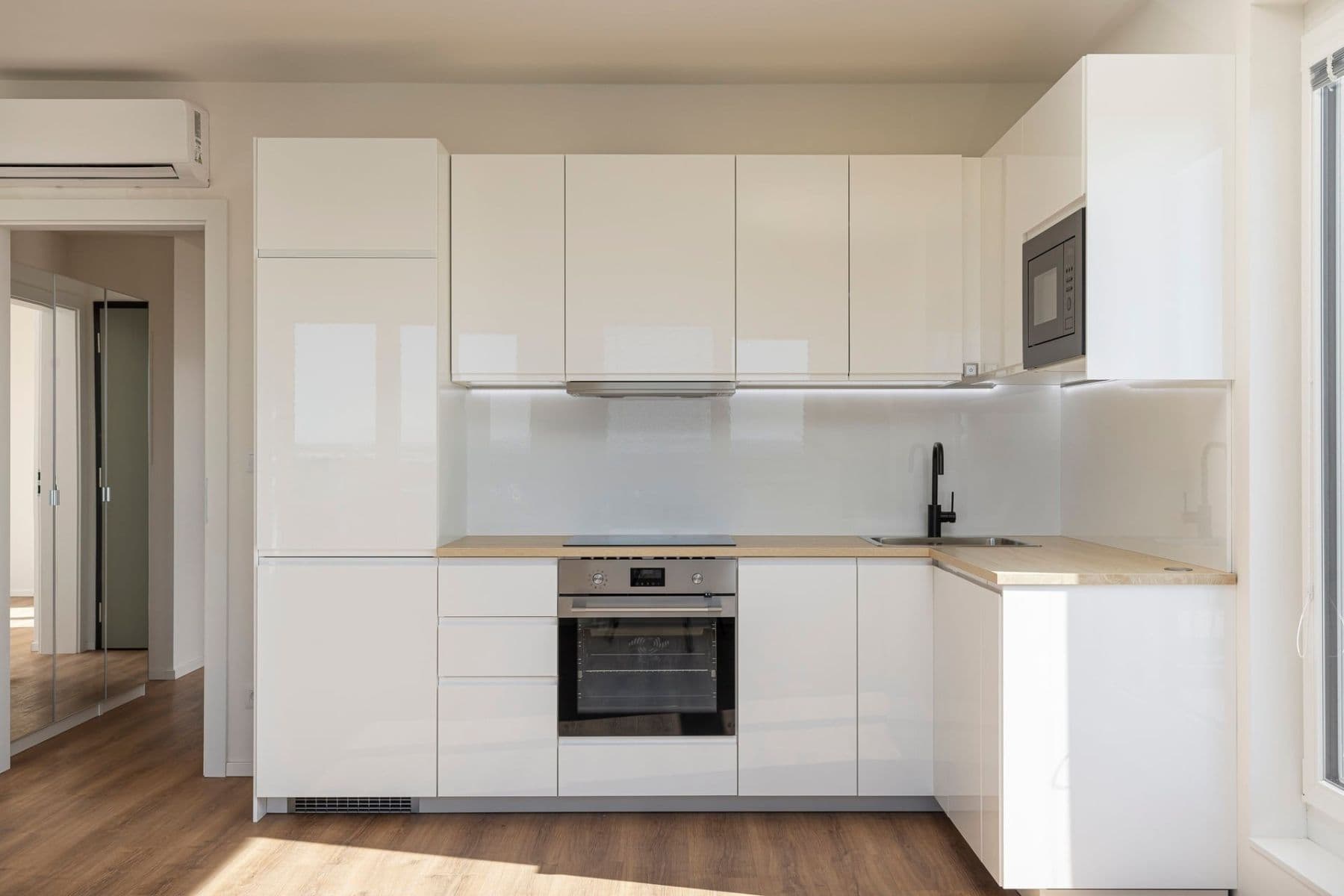 1 bedroom with open-plan kitchen flat to rent, 53 m², Arnošta Valenty, Prague, Prague 1 bedroom with open-plan kitchen flat to rent, 53 m², Arnošta Valenty, Prague, Prague
