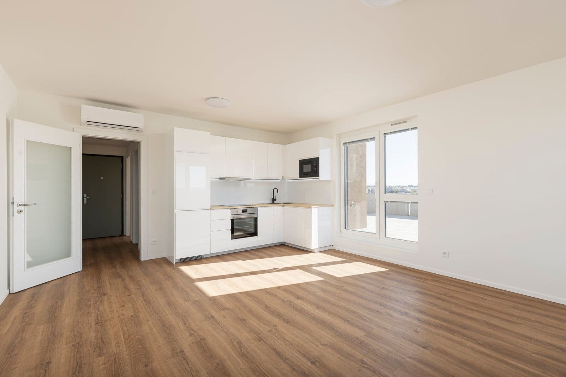 1 bedroom with open-plan kitchen flat to rent, 53 m², Arnošta Valenty, Prague, Prague 1 bedroom with open-plan kitchen flat to rent, 53 m², Arnošta Valenty, Prague, Prague