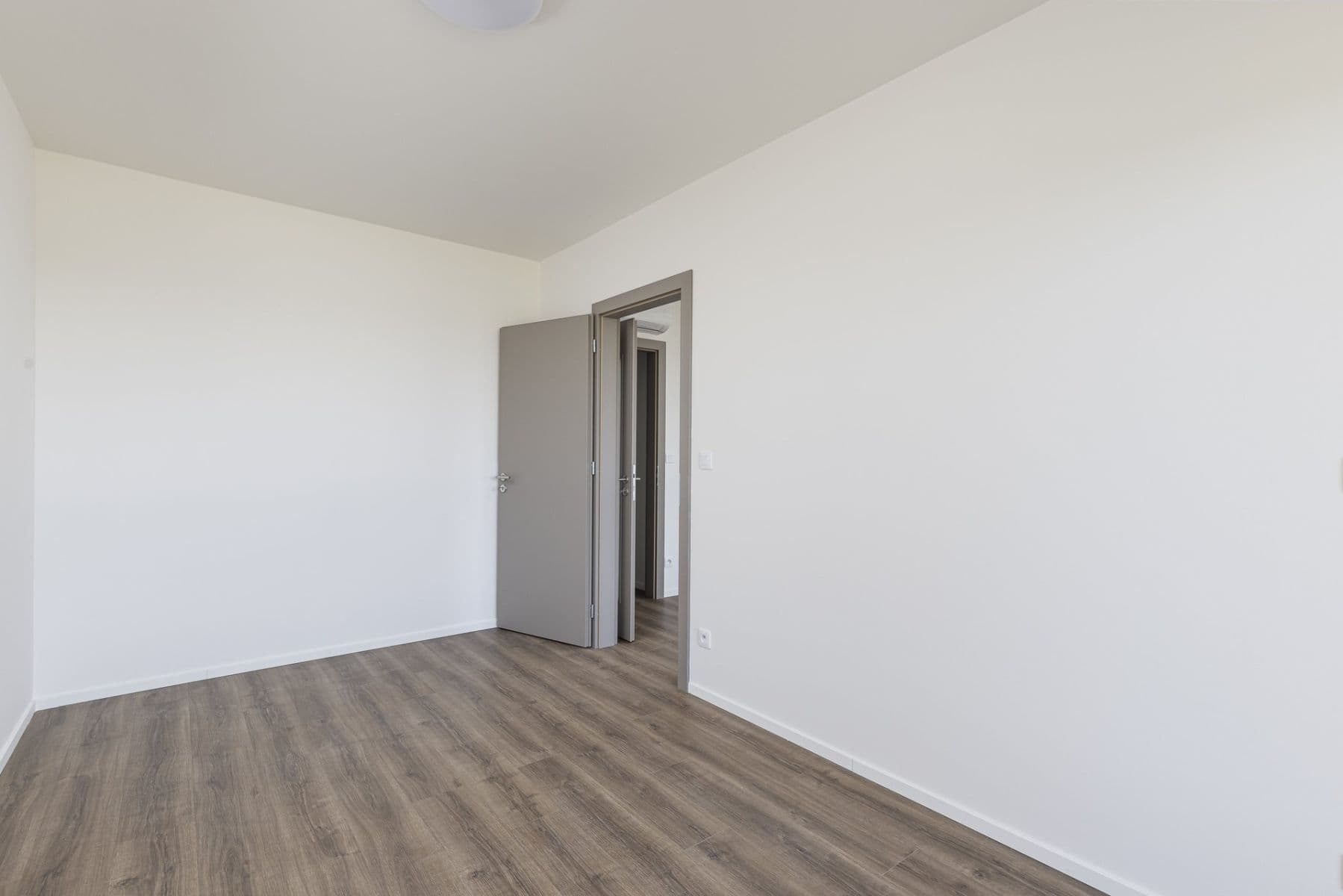 1 bedroom with open-plan kitchen flat to rent, 50 m², Arnošta Valenty, Prague, Prague 1 bedroom with open-plan kitchen flat to rent, 50 m², Arnošta Valenty, Prague, Prague
