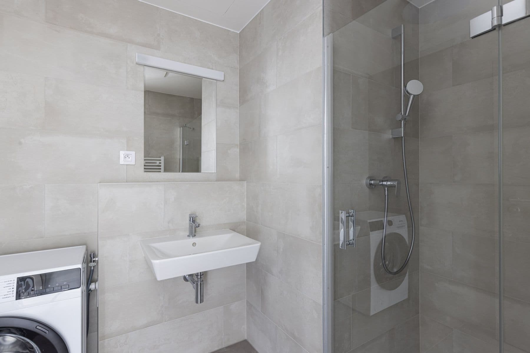 1 bedroom with open-plan kitchen flat to rent, 50 m², Arnošta Valenty, Prague, Prague 1 bedroom with open-plan kitchen flat to rent, 50 m², Arnošta Valenty, Prague, Prague