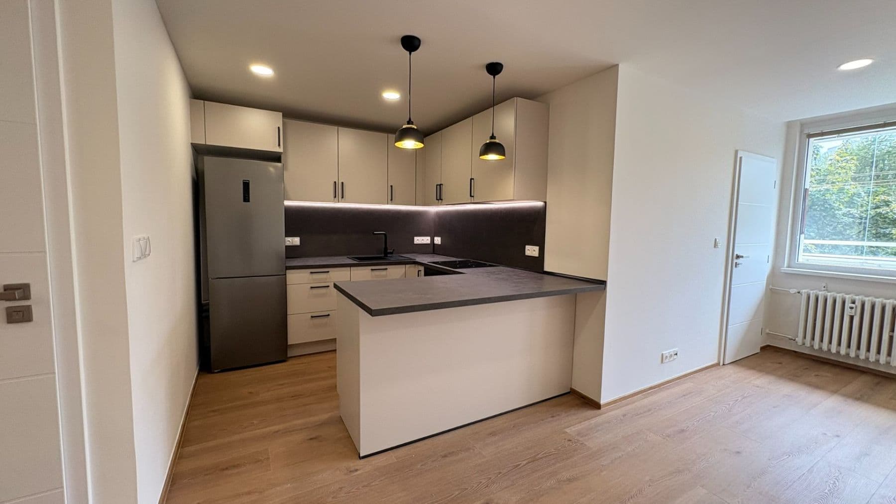 1 bedroom with open-plan kitchen flat to rent, 48 m², Brdičkova, Prague, Prague 1 bedroom with open-plan kitchen flat to rent, 48 m², Brdičkova, Prague, Prague