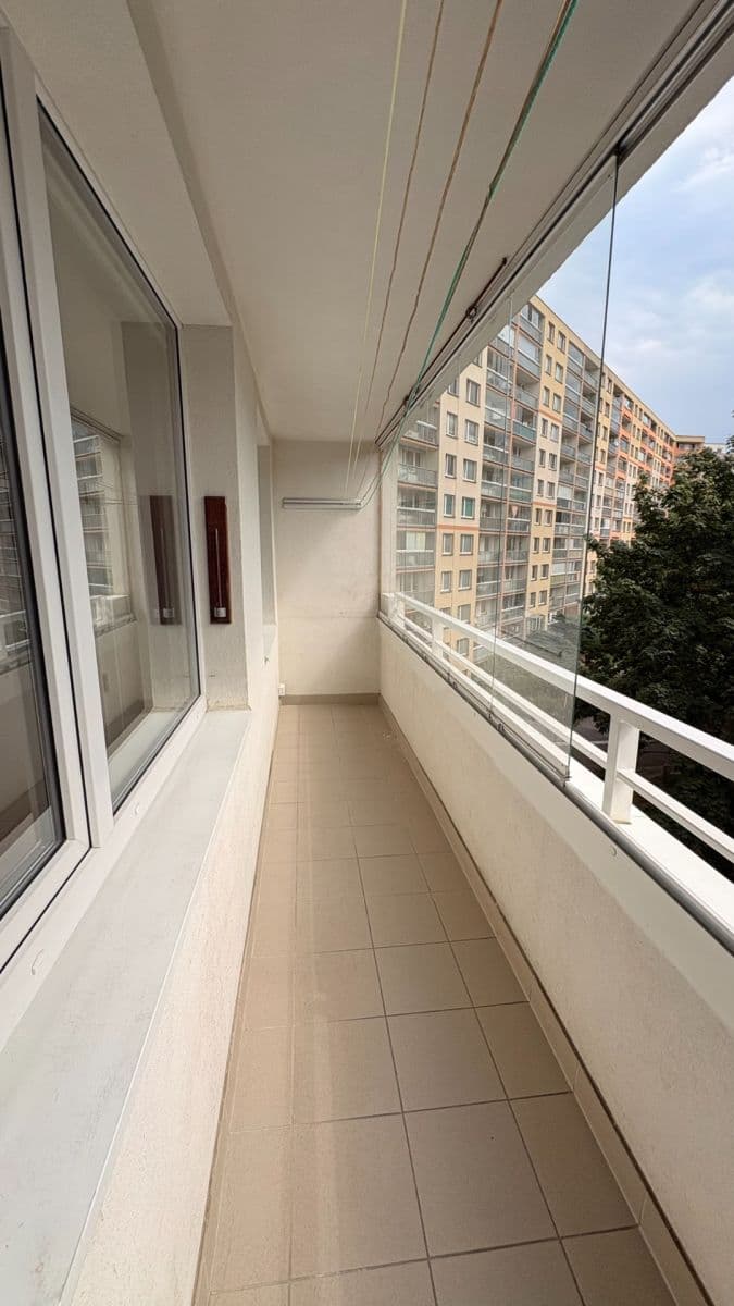 1 bedroom with open-plan kitchen flat to rent, 48 m², Brdičkova, Prague, Prague 1 bedroom with open-plan kitchen flat to rent, 48 m², Brdičkova, Prague, Prague