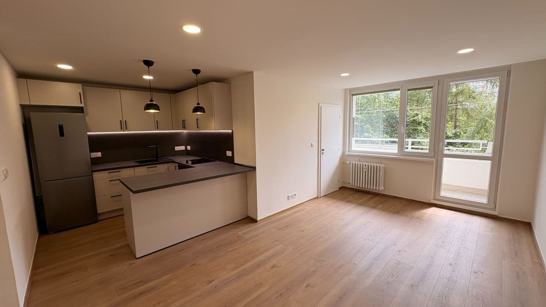 1 bedroom with open-plan kitchen flat to rent, 48 m², Brdičkova, Prague, Prague 1 bedroom with open-plan kitchen flat to rent, 48 m², Brdičkova, Prague, Prague