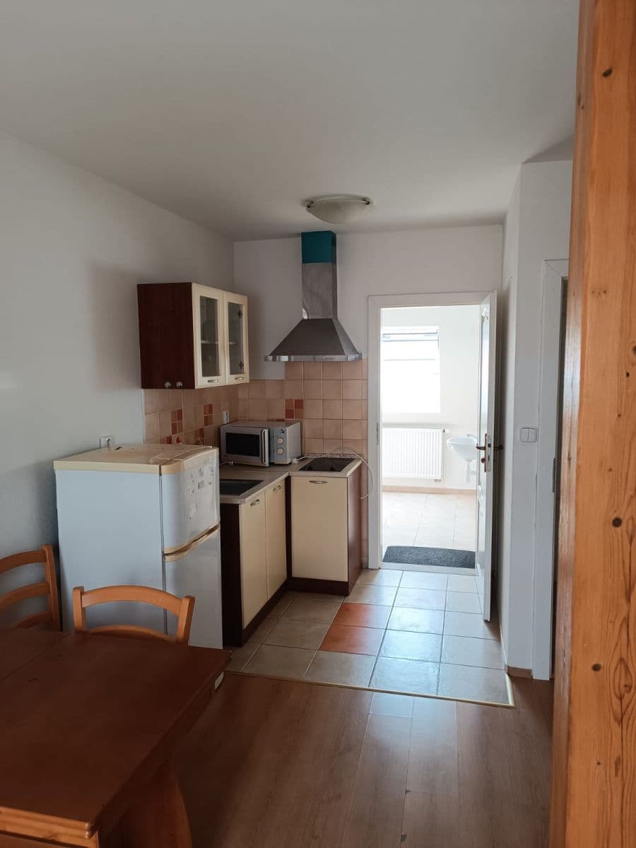 Studio flat to rent, 25 m², Kašpara Malého, Bechyně, Jihočeský Region Studio flat to rent, 25 m², Kašpara Malého, Bechyně, Jihočeský Region