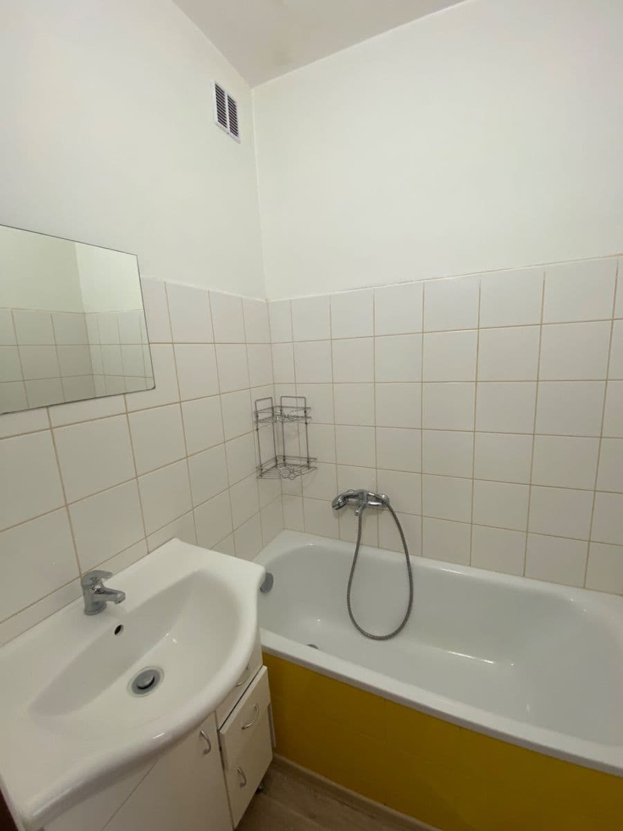 1 bedroom flat for sale, 34 m², Jiráskova, Krnov, Moravskoslezský Region 1 bedroom flat for sale, 34 m², Jiráskova, Krnov, Moravskoslezský Region