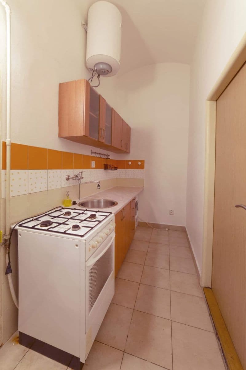 Studio flat to rent, 27 m², Hartigova, Prague, Prague Studio flat to rent, 27 m², Hartigova, Prague, Prague