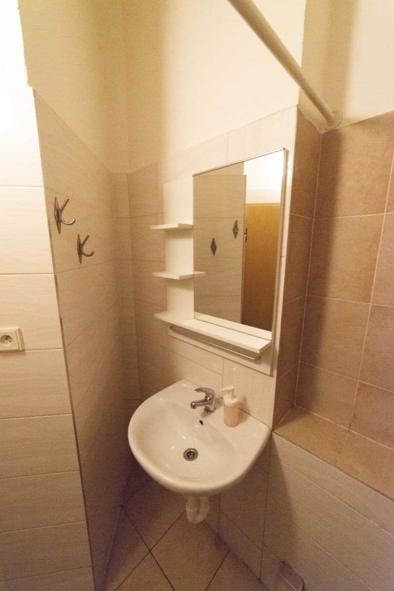 Studio flat to rent, 27 m², Hartigova, Prague, Prague Studio flat to rent, 27 m², Hartigova, Prague, Prague