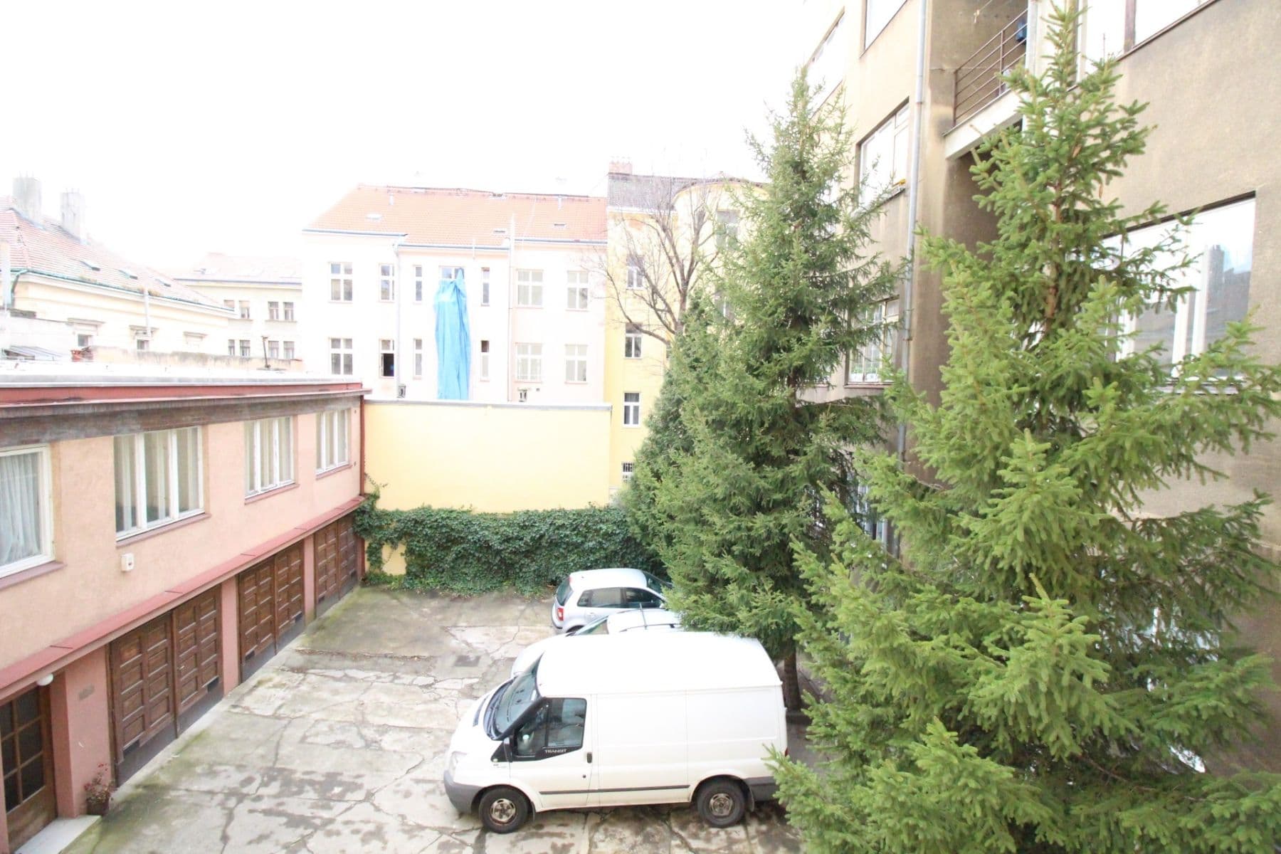1 bedroom flat to rent, 42 m², Jana Masaryka, Prague, Prague 1 bedroom flat to rent, 42 m², Jana Masaryka, Prague, Prague