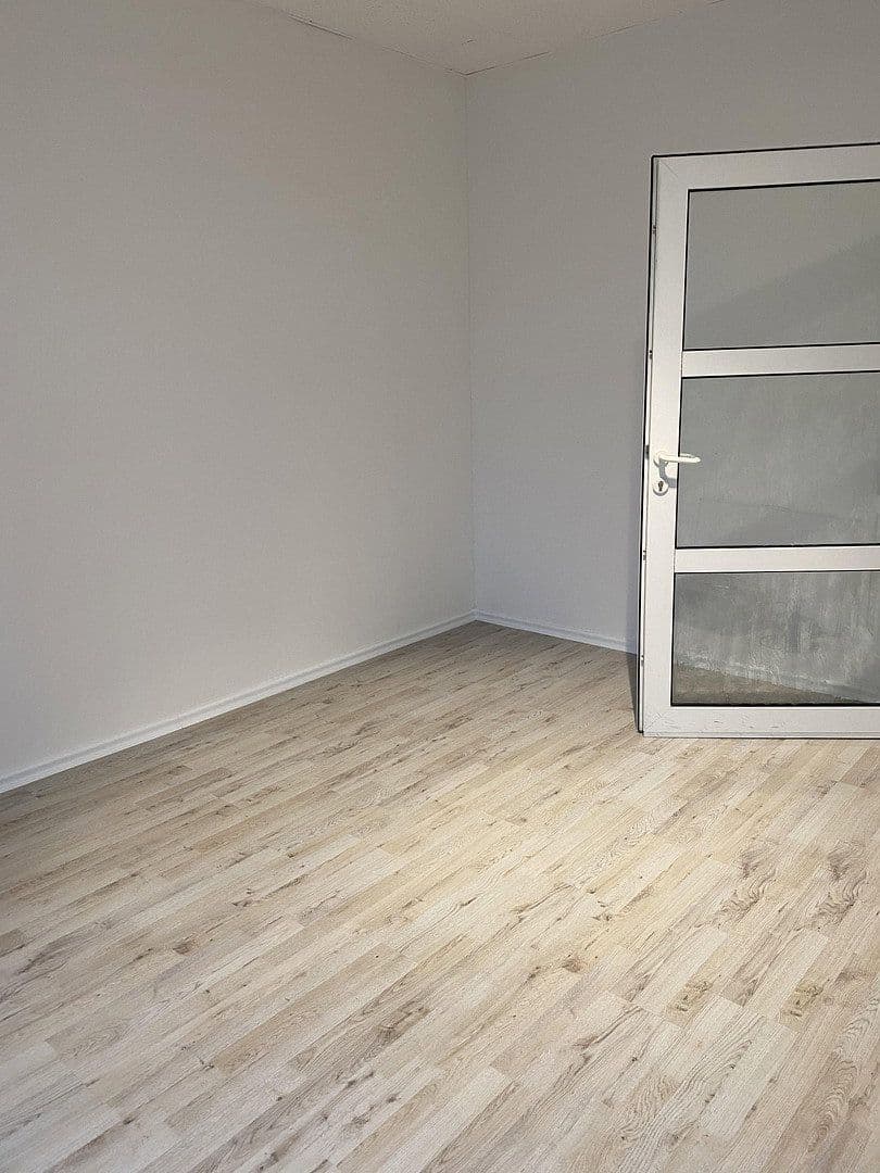 3 bedroom flat to rent, 89 m², Ernst Thälmann Str. 39, Heidenau, Saxony 3 bedroom flat to rent, 89 m², Ernst Thälmann Str. 39, Heidenau, Saxony