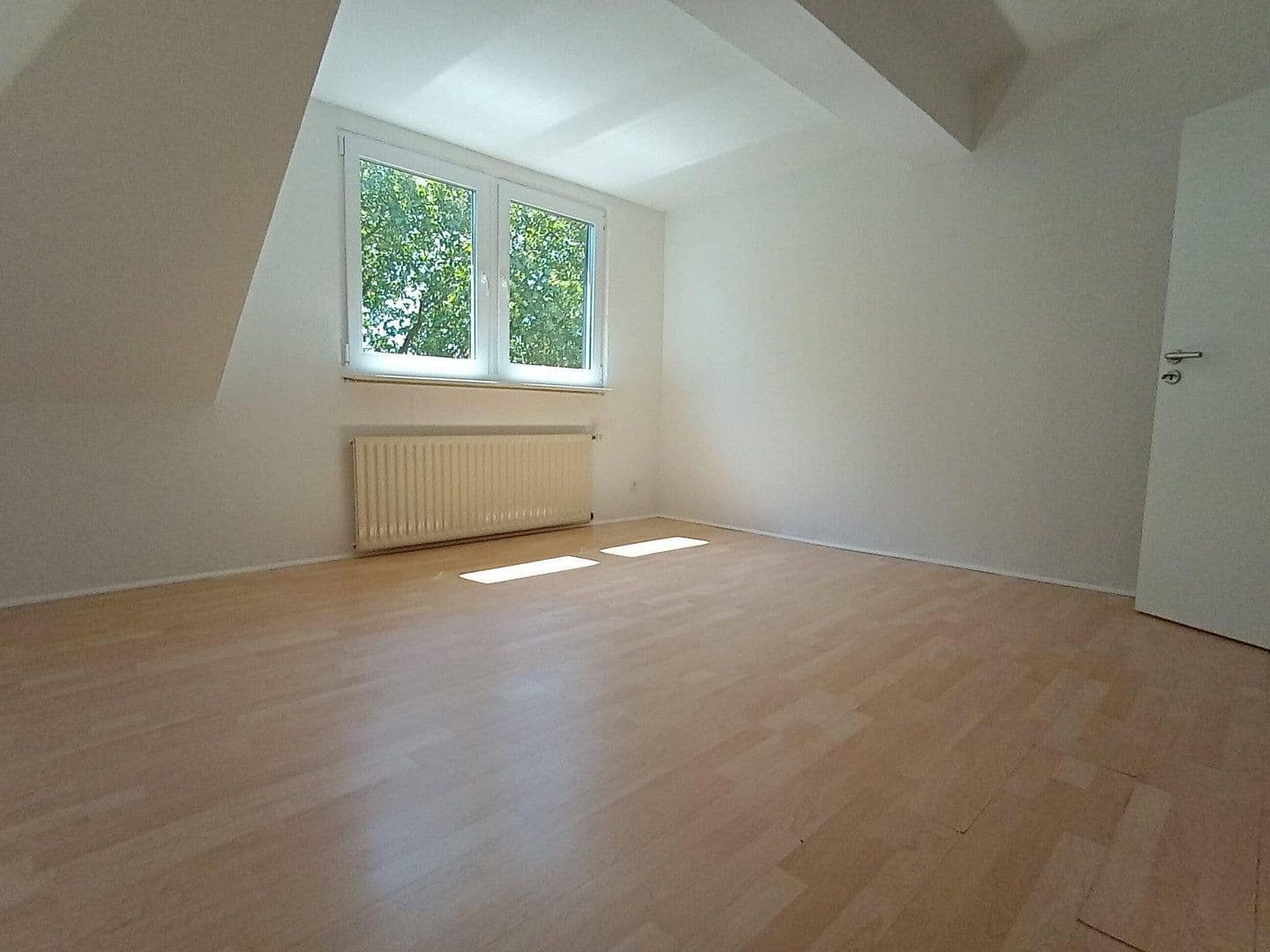 3 bedroom flat to rent, 70 m², Helmholtzplatz 5, Essen, North Rhine-Westphalia 3 bedroom flat to rent, 70 m², Helmholtzplatz 5, Essen, North Rhine-Westphalia