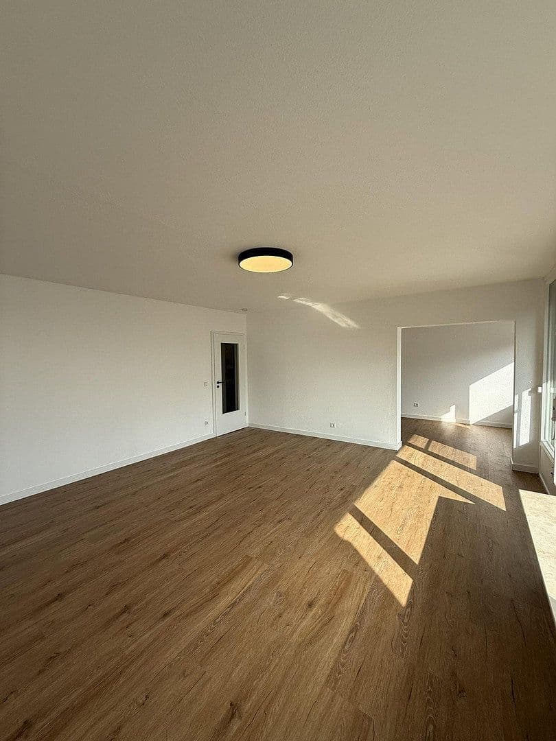 1 bedroom with open-plan kitchen flat for sale, 72 m², Friedrich-Erbert Straße 28, Siegen, North Rhine-Westphalia 1 bedroom with open-plan kitchen flat for sale, 72 m², Friedrich-Erbert Straße 28, Siegen, North Rhine-Westphalia