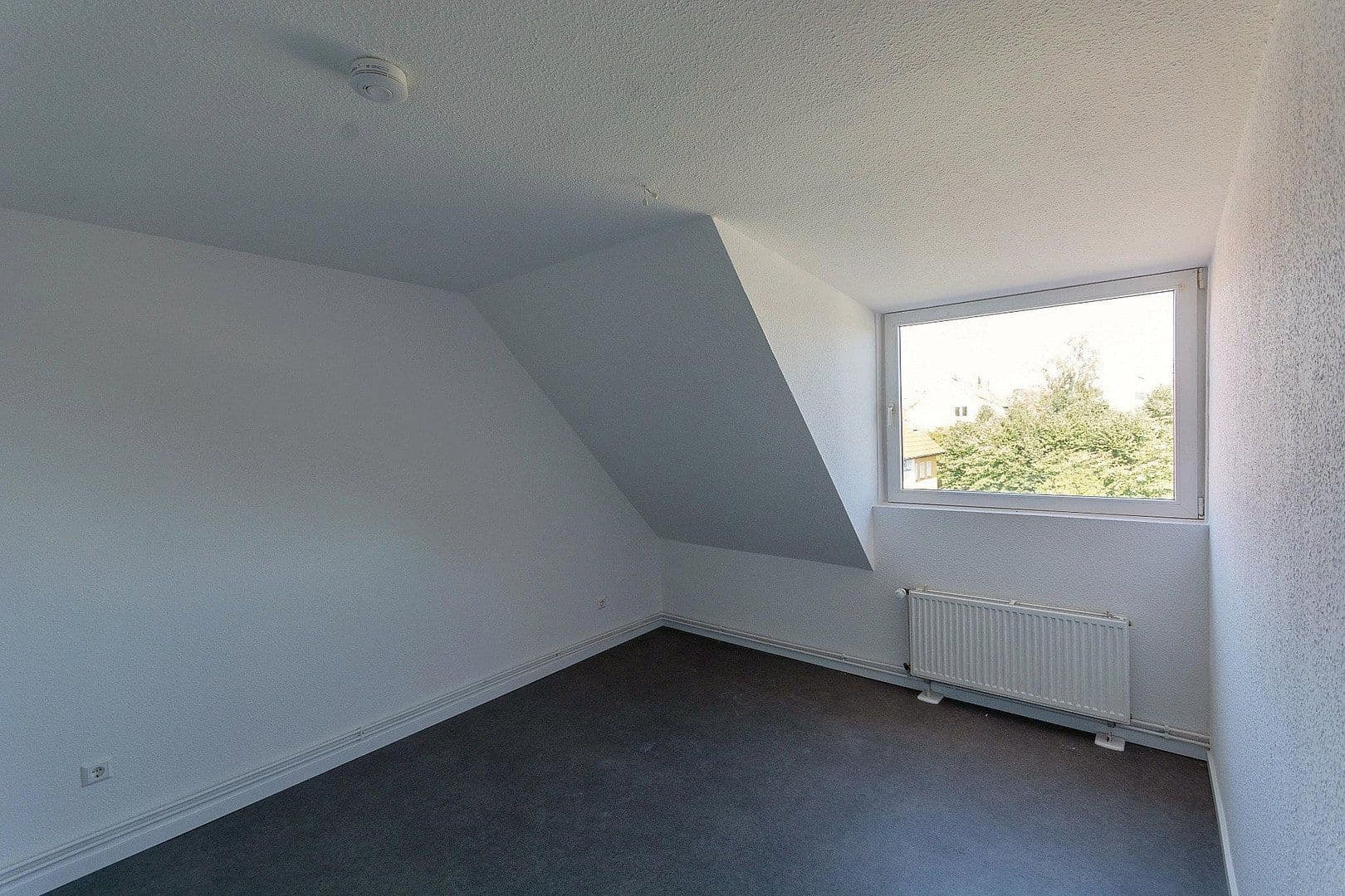 4 bedroom flat to rent, 79 m², Burgdorf, Lower Saxony 4 bedroom flat to rent, 79 m², Burgdorf, Lower Saxony