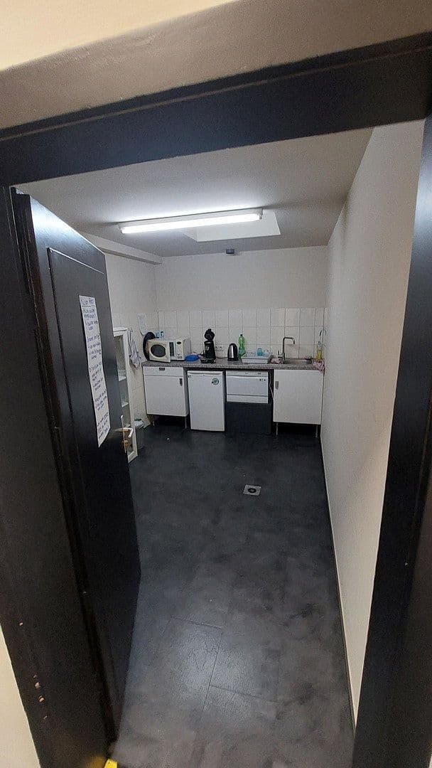 non-residential property to rent, 460 m², Konrad-Adenauer-Str. 49, Reutlingen, Baden-Württemberg non-residential property to rent, 460 m², Konrad-Adenauer-Str. 49, Reutlingen, Baden-Württemberg
