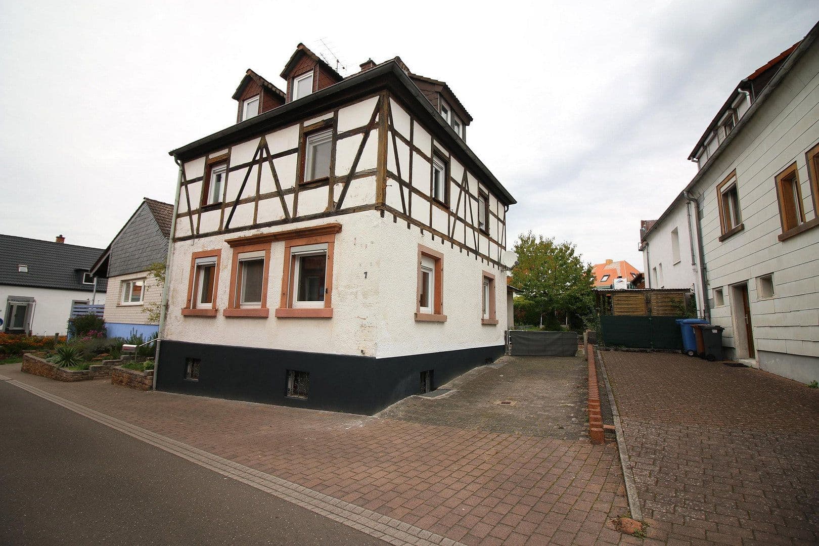 house for sale, 121 m², Flurstraße 7, Otterberg, Rhineland-Palatinate house for sale, 121 m², Flurstraße 7, Otterberg, Rhineland-Palatinate