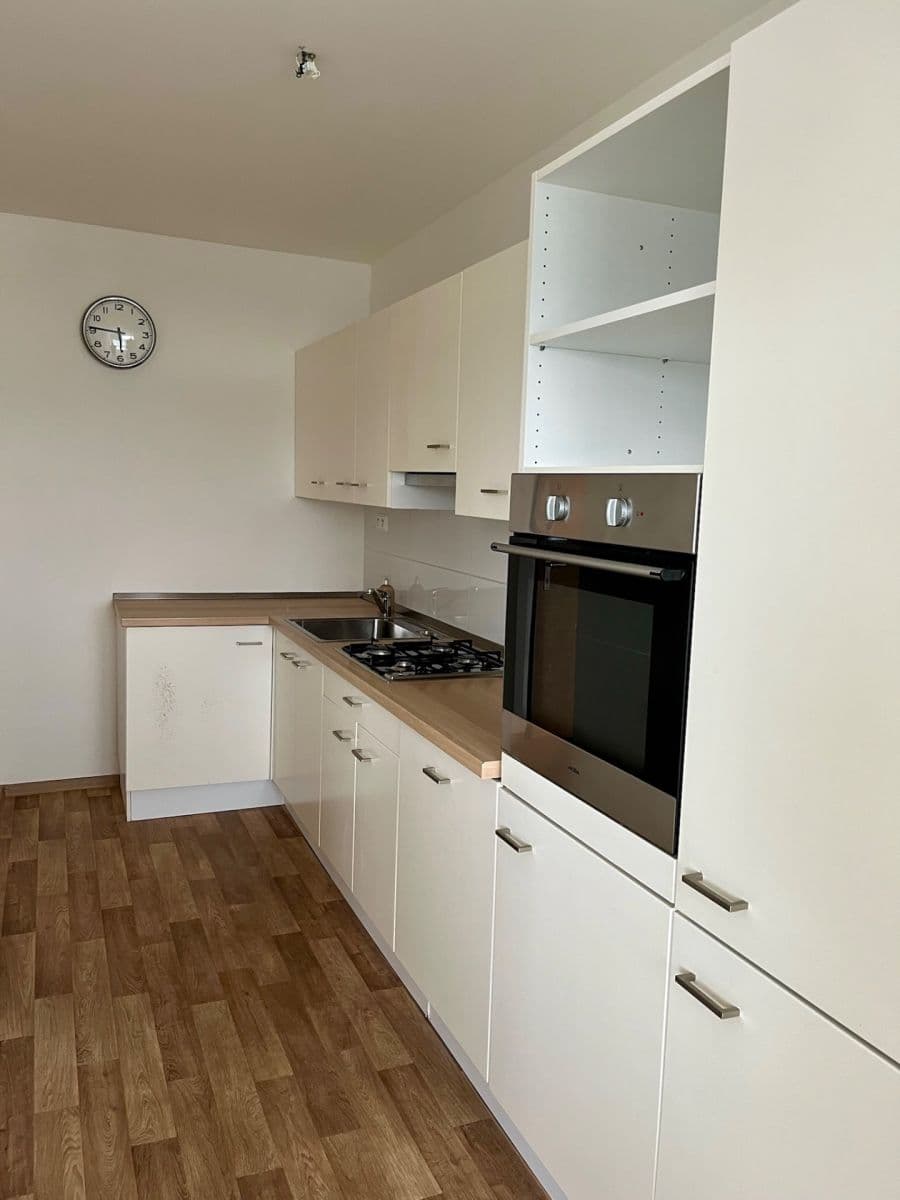 2 bedroom with open-plan kitchen flat to rent, 70 m², Hoření, Ústí nad Labem, Ústecký Region 2 bedroom with open-plan kitchen flat to rent, 70 m², Hoření, Ústí nad Labem, Ústecký Region