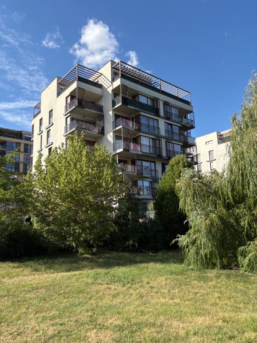 1 bedroom with open-plan kitchen flat to rent, 64 m², Nad Smetankou, Prague, Prague 1 bedroom with open-plan kitchen flat to rent, 64 m², Nad Smetankou, Prague, Prague