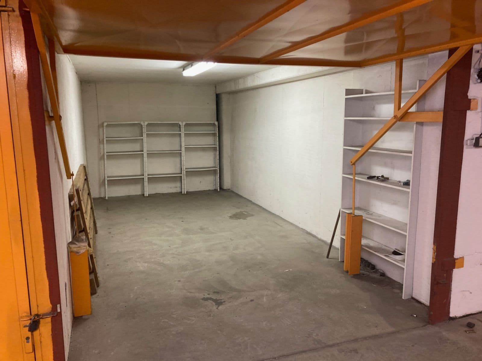 garage to rent, 20 m², Makovského, Prague, Prague garage to rent, 20 m², Makovského, Prague, Prague