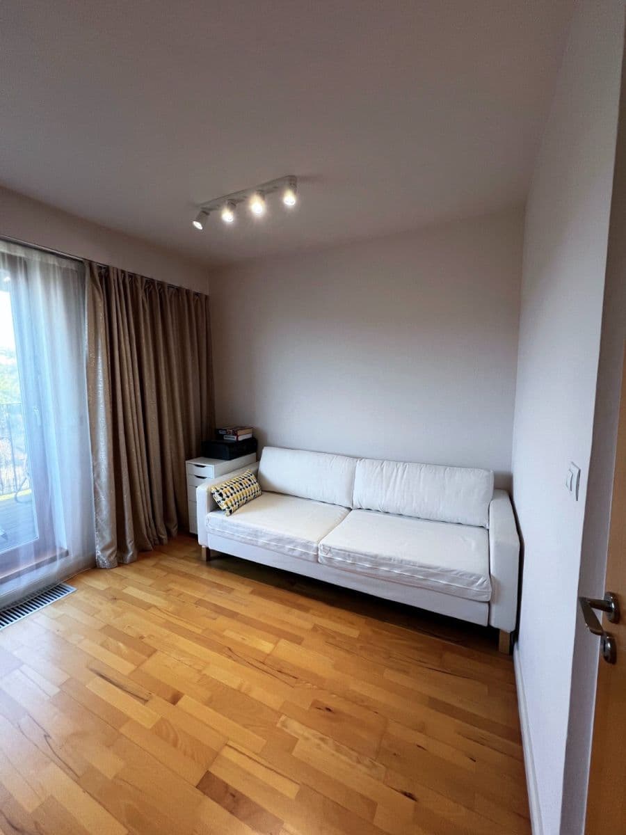 2 bedroom with open-plan kitchen flat to rent, 91 m², Musílkova, Prague, Prague 2 bedroom with open-plan kitchen flat to rent, 91 m², Musílkova, Prague, Prague