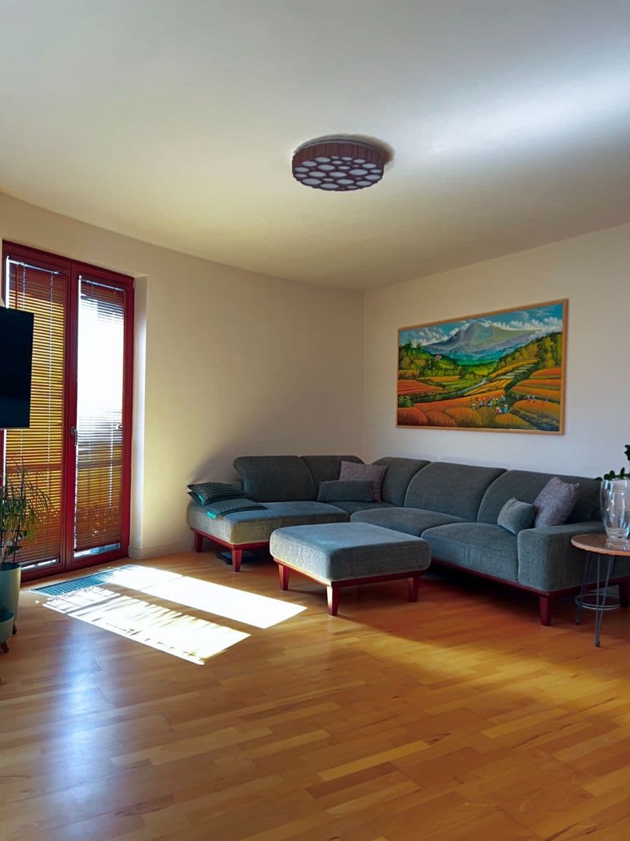 2 bedroom with open-plan kitchen flat to rent, 91 m², Musílkova, Prague, Prague 2 bedroom with open-plan kitchen flat to rent, 91 m², Musílkova, Prague, Prague