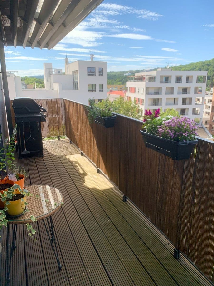 2 bedroom with open-plan kitchen flat to rent, 91 m², Musílkova, Prague, Prague 2 bedroom with open-plan kitchen flat to rent, 91 m², Musílkova, Prague, Prague