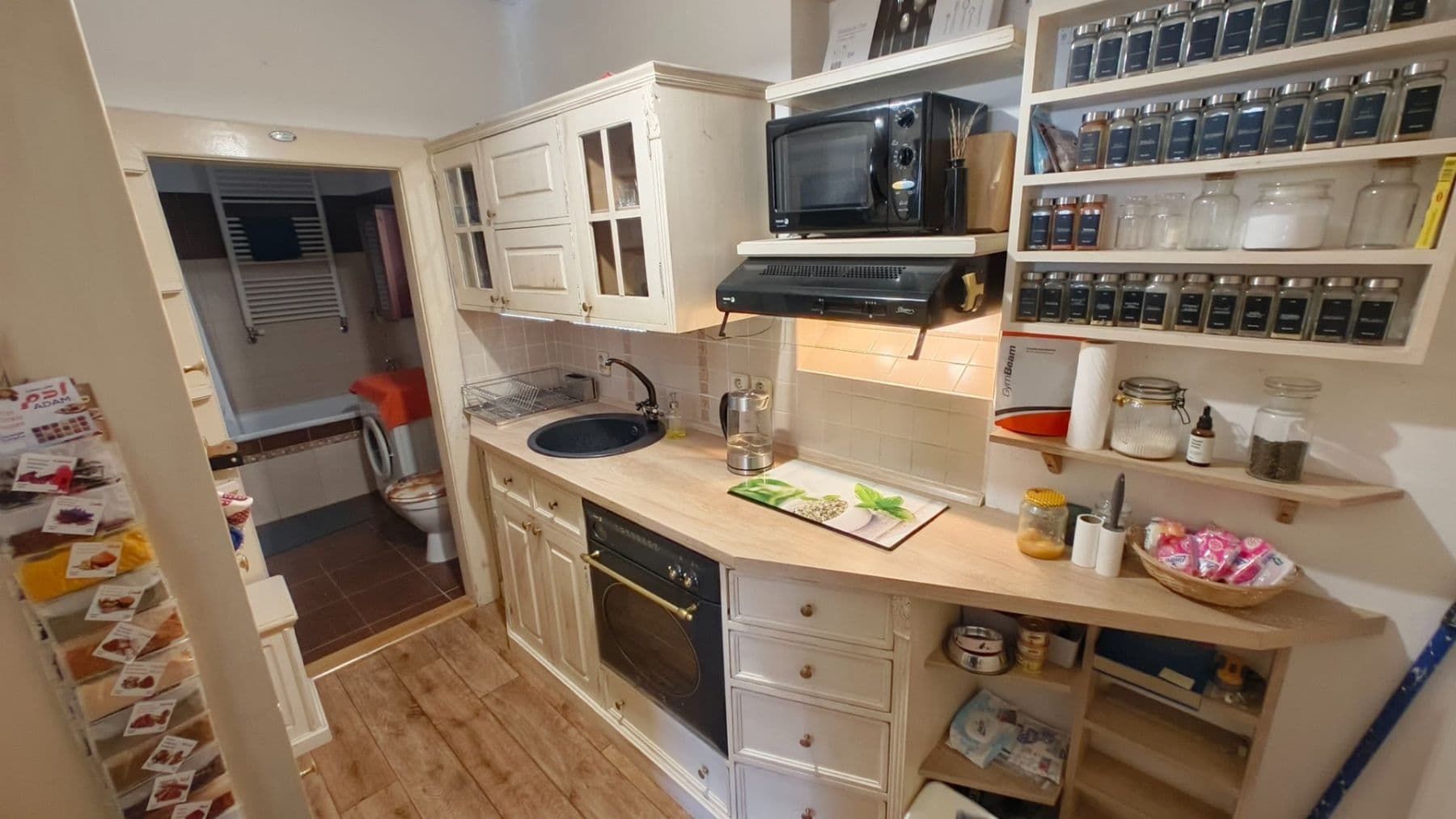 1 bedroom with open-plan kitchen flat to rent, 45 m², Biskupcova, Prague, Prague 1 bedroom with open-plan kitchen flat to rent, 45 m², Biskupcova, Prague, Prague