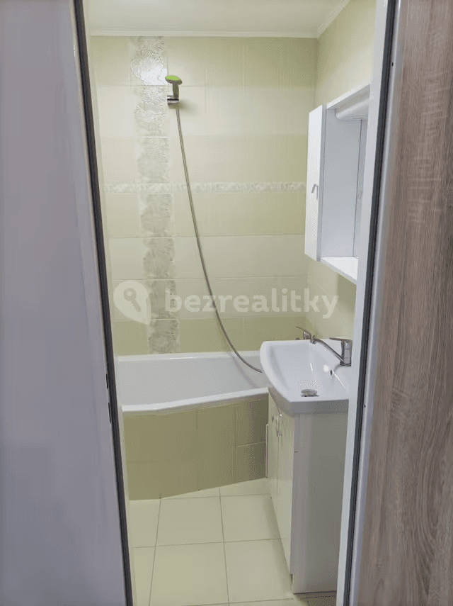 1 bedroom with open-plan kitchen flat for sale, 39 m², Kojetická, Neratovice, Středočeský Region 1 bedroom with open-plan kitchen flat for sale, 39 m², Kojetická, Neratovice, Středočeský Region