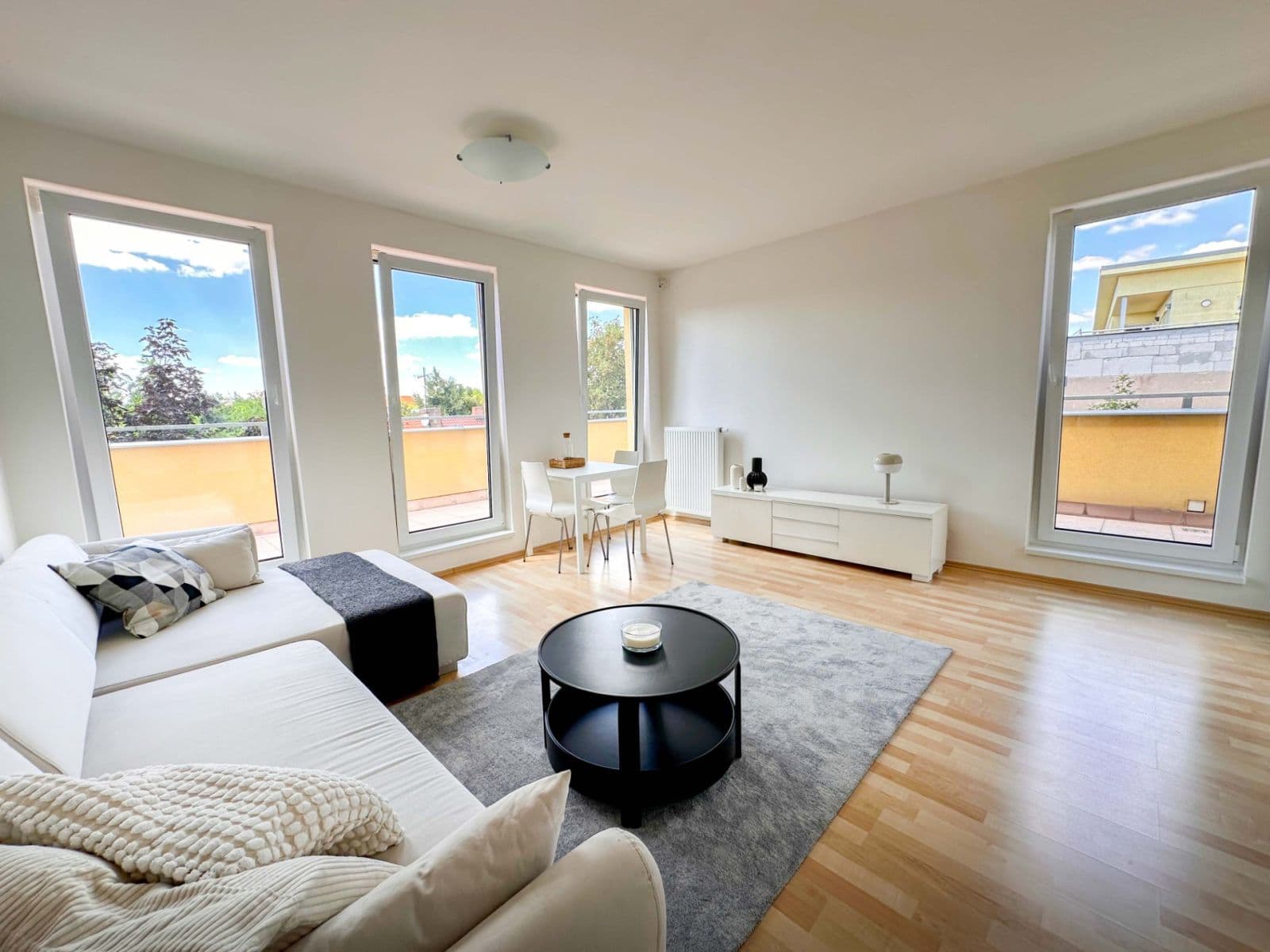 2 bedroom with open-plan kitchen flat for sale, 129 m², Rejchova, Prague, Prague 2 bedroom with open-plan kitchen flat for sale, 129 m², Rejchova, Prague, Prague