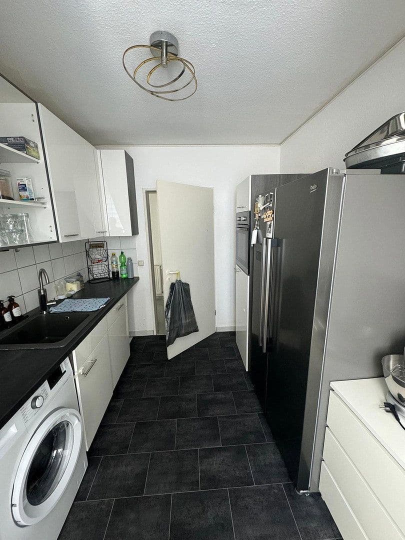 2 bedroom with open-plan kitchen flat to rent, 87 m², Berliner Straße 55, Niederkassel, North Rhine-Westphalia 2 bedroom with open-plan kitchen flat to rent, 87 m², Berliner Straße 55, Niederkassel, North Rhine-Westphalia