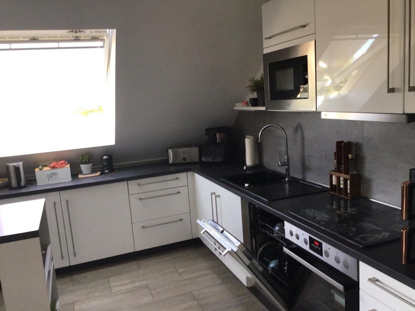 3 bedroom flat to rent, 89 m², Maiglöckchenweg 24, Kerpen, North Rhine-Westphalia 3 bedroom flat to rent, 89 m², Maiglöckchenweg 24, Kerpen, North Rhine-Westphalia