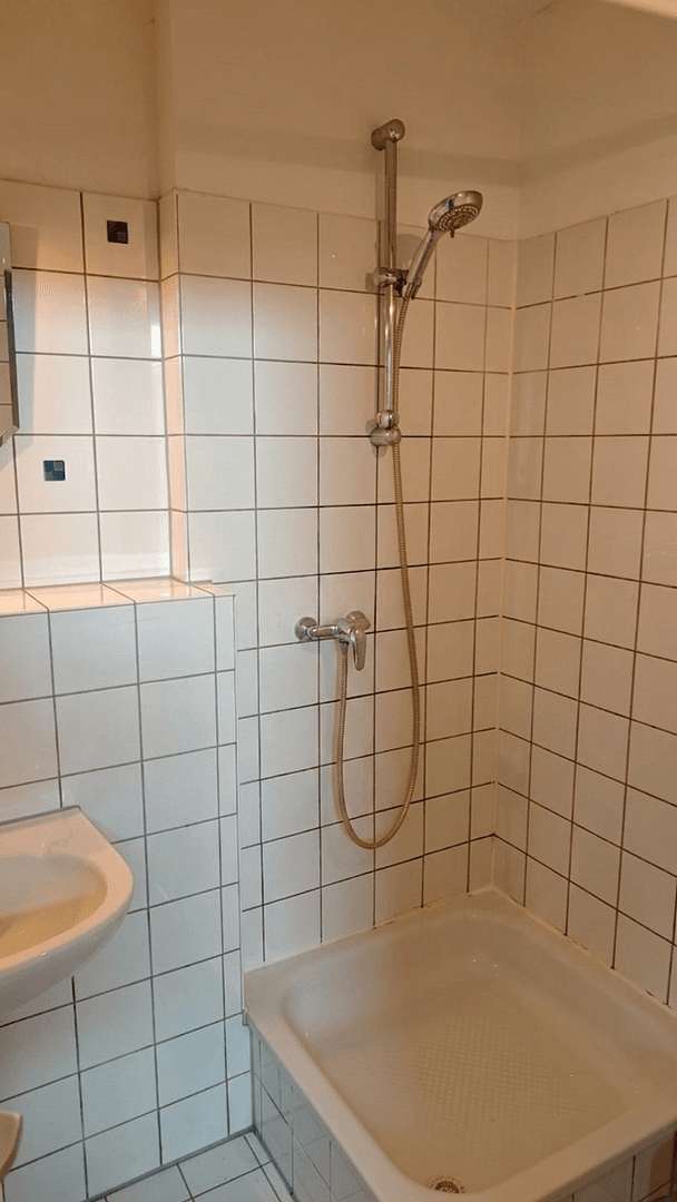 1 bedroom flat to rent, 23 m², Nikolausstraße, Köln, North Rhine-Westphalia 1 bedroom flat to rent, 23 m², Nikolausstraße, Köln, North Rhine-Westphalia