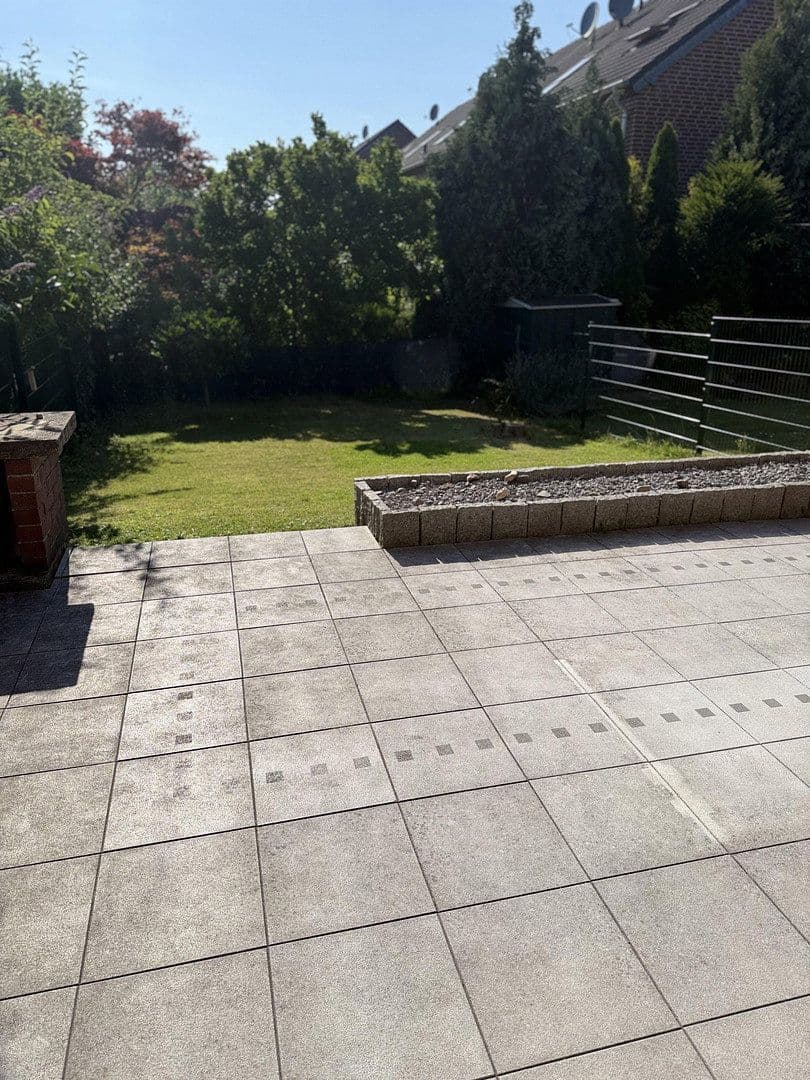 house to rent, 140 m², Ratingen, North Rhine-Westphalia house to rent, 140 m², Ratingen, North Rhine-Westphalia