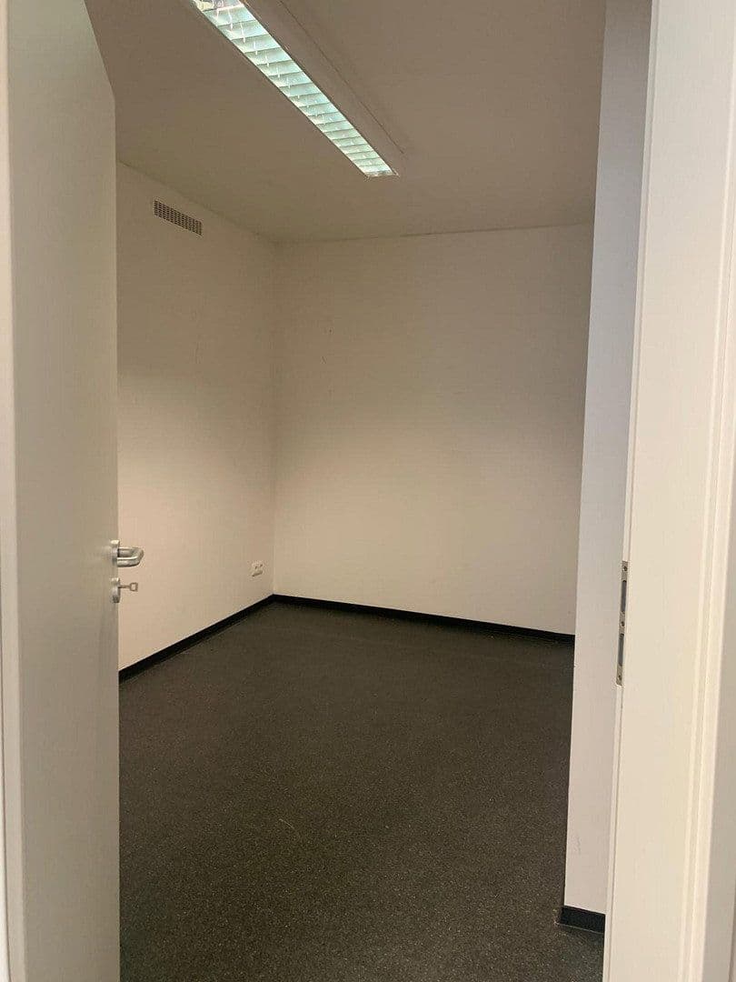 non-residential property to rent, 150 m², Hochstraße 18, Menden (Sauerland), North Rhine-Westphalia non-residential property to rent, 150 m², Hochstraße 18, Menden (Sauerland), North Rhine-Westphalia